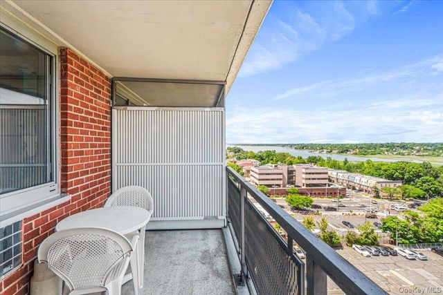 220-55 46th Avenue 12E, Bayside, NY 11361