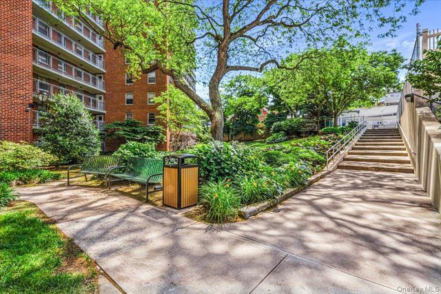 220-55 46th Avenue 12E, Bayside, NY 11361