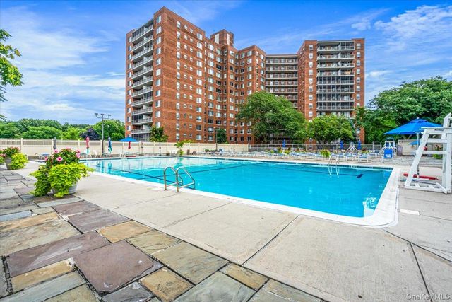 220-55 46th Avenue 12E, Bayside, NY 11361