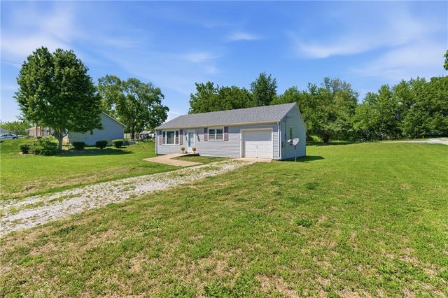 56 Santa Fe Street, Leavenworth, KS 66048