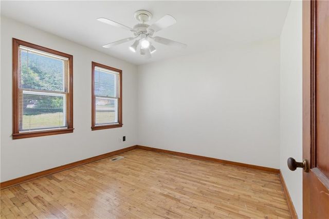 56 Santa Fe Street, Leavenworth, KS 66048