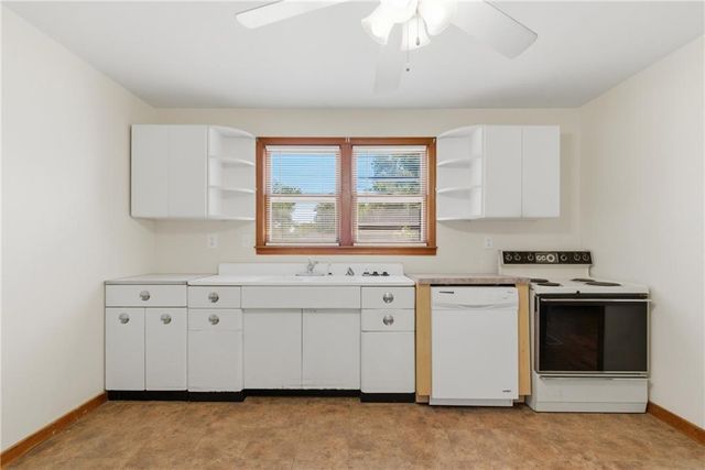 56 Santa Fe Street, Leavenworth, KS 66048