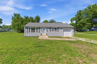 56 Santa Fe Street, Leavenworth, KS 66048