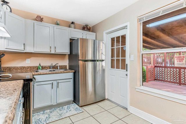 105 Rue Max St, Pensacola, FL 32507