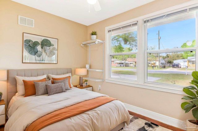 105 Rue Max St, Pensacola, FL 32507