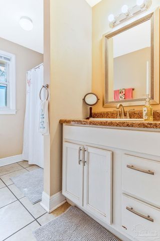 105 Rue Max St, Pensacola, FL 32507