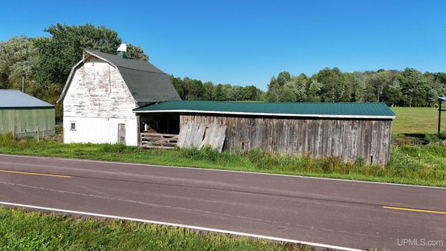 34770 Calumet Road, Ontonagon, MI 49953
