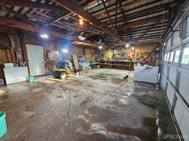 34770 Calumet Road, Ontonagon, MI 49953