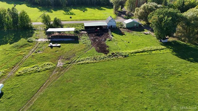 34770 Calumet Road, Ontonagon, MI 49953