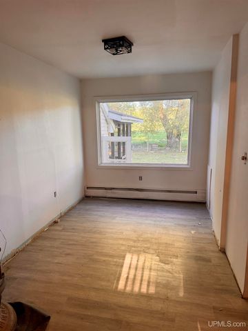 34770 Calumet Road, Ontonagon, MI 49953