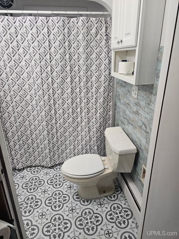 34770 Calumet Road, Ontonagon, MI 49953