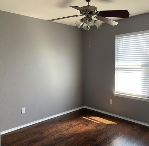 2304 Aldergate Drive, Arlington, TX 76012