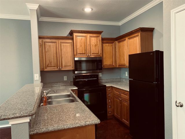 2304 Aldergate Drive, Arlington, TX 76012