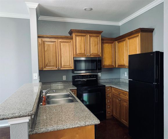 2304 Aldergate Drive, Arlington, TX 76012