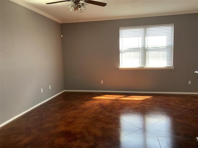 2304 Aldergate Drive, Arlington, TX 76012