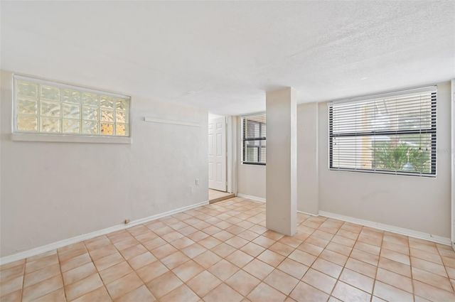 227 SOUTHAMPTON DRIVE 289, Venice, FL 34293