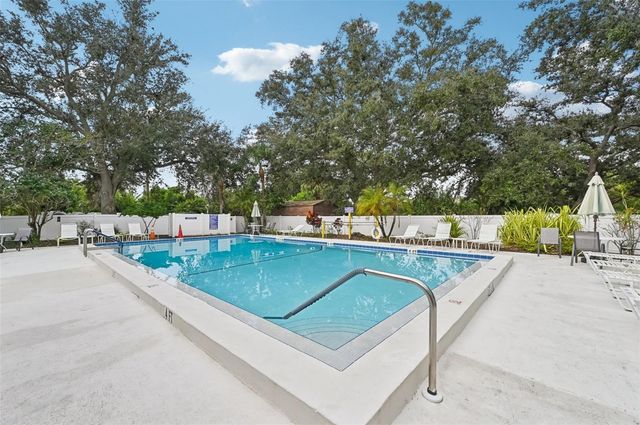 227 SOUTHAMPTON DRIVE 289, Venice, FL 34293