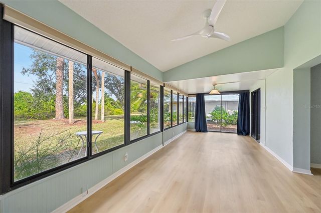 227 SOUTHAMPTON DRIVE 289, Venice, FL 34293