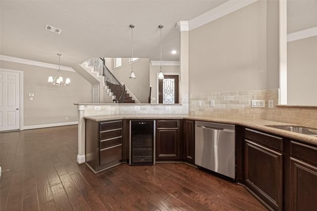 5708 Petty St B, Houston, TX 77008