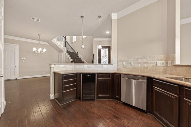 5708 Petty St B, Houston, TX 77008