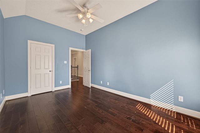 5708 Petty St B, Houston, TX 77008