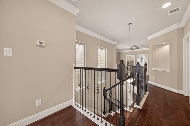 5708 Petty St B, Houston, TX 77008