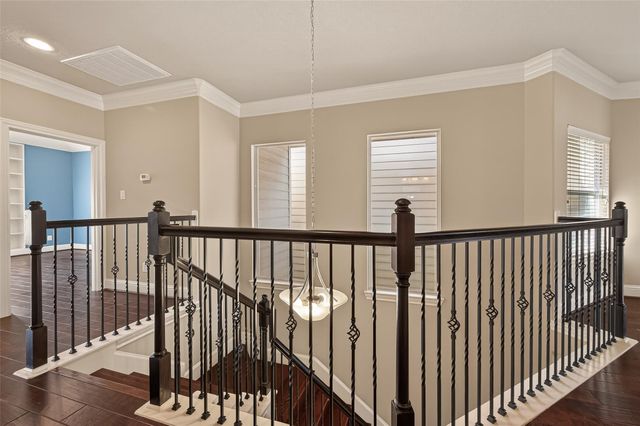 5708 Petty St B, Houston, TX 77008