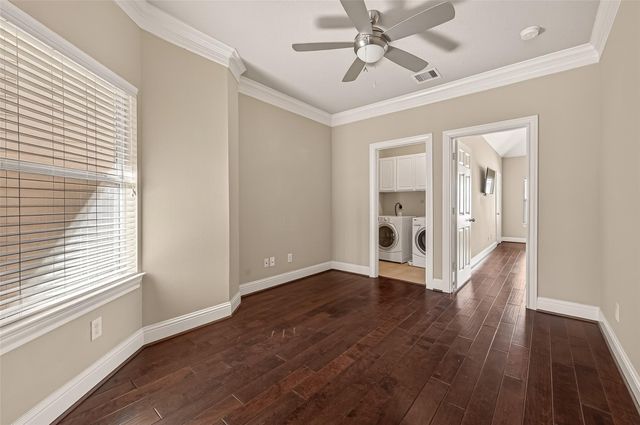 5708 Petty St B, Houston, TX 77008