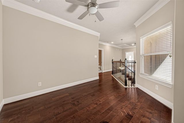 5708 Petty St B, Houston, TX 77008