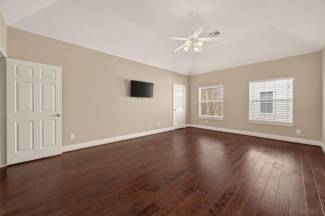 5708 Petty St B, Houston, TX 77008