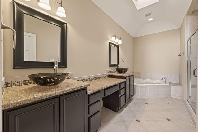 5708 Petty St B, Houston, TX 77008