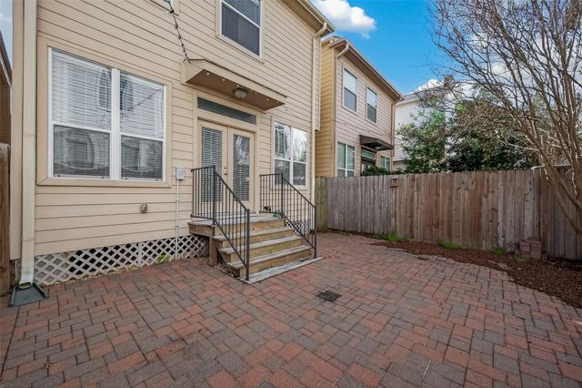 5708 Petty St B, Houston, TX 77008