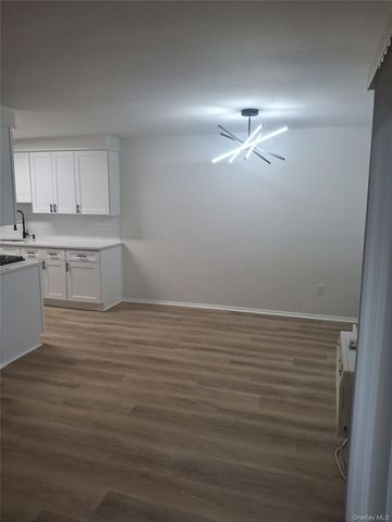 250 North Main Street F20, Spring Valley, NY 10977