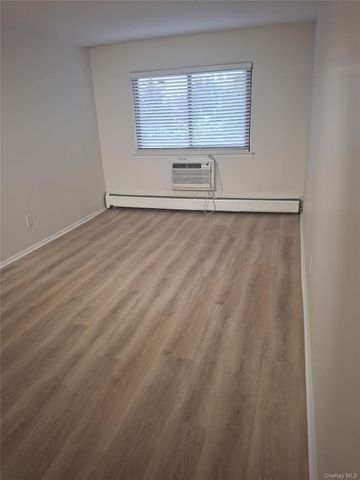 250 North Main Street F20, Spring Valley, NY 10977
