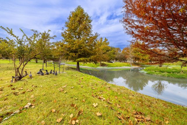 3100 Trails End Lane, Brenham, TX 77833