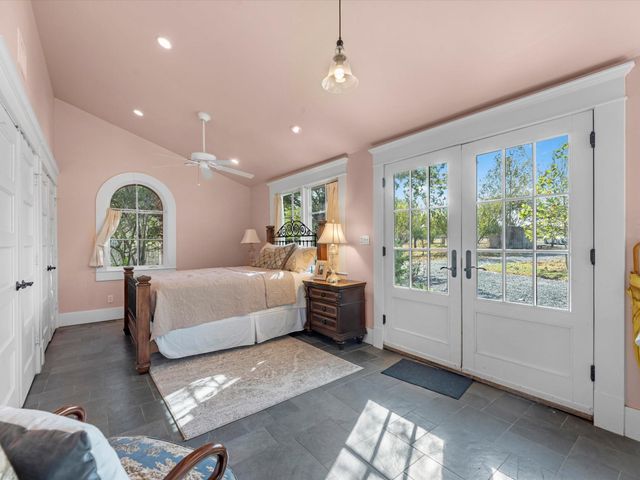 3100 Trails End Lane, Brenham, TX 77833