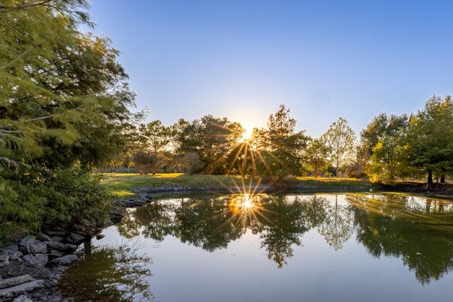 3100 Trails End Lane, Brenham, TX 77833