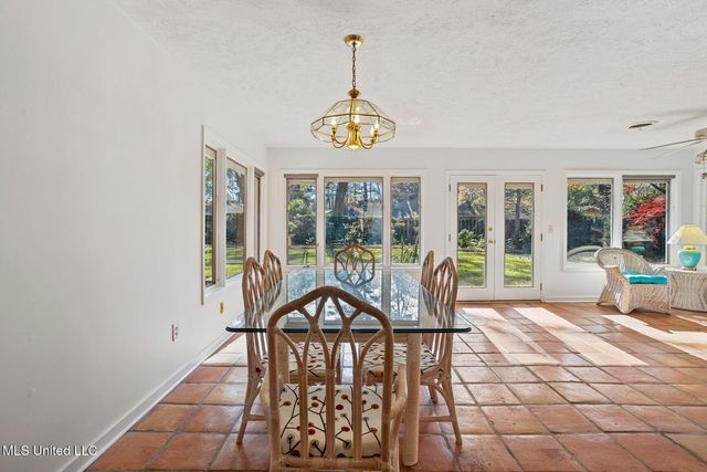 5347 Reddoch Drive, Jackson, MS 39211