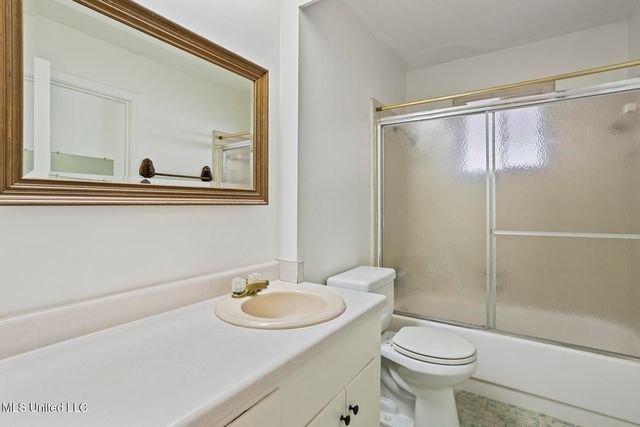 5347 Reddoch Drive, Jackson, MS 39211