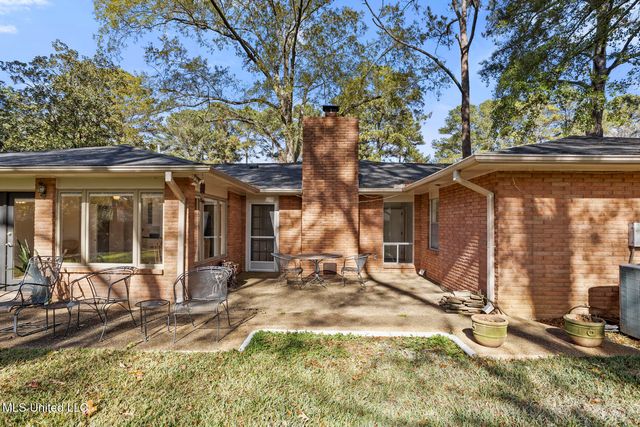 5347 Reddoch Drive, Jackson, MS 39211