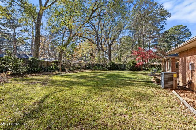 5347 Reddoch Drive, Jackson, MS 39211