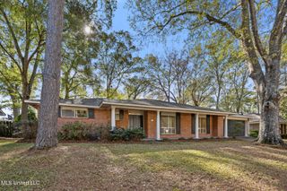 5347 Reddoch Drive, Jackson, MS 39211
