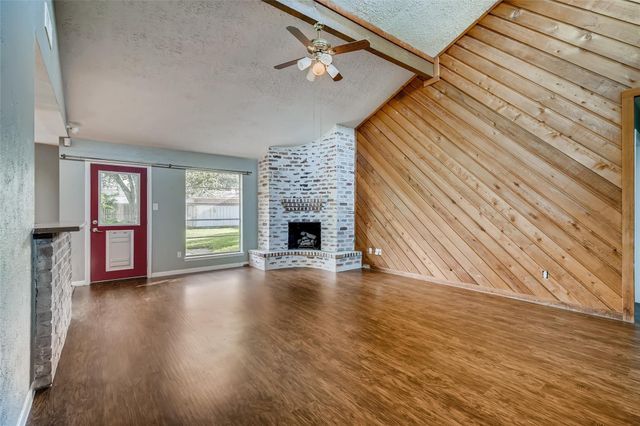 946 Mesa Terrace Drive, Katy, TX 77450