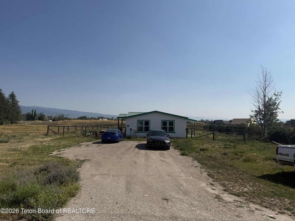640 E HOWARD Avenue, Driggs, ID 83422 photo 5