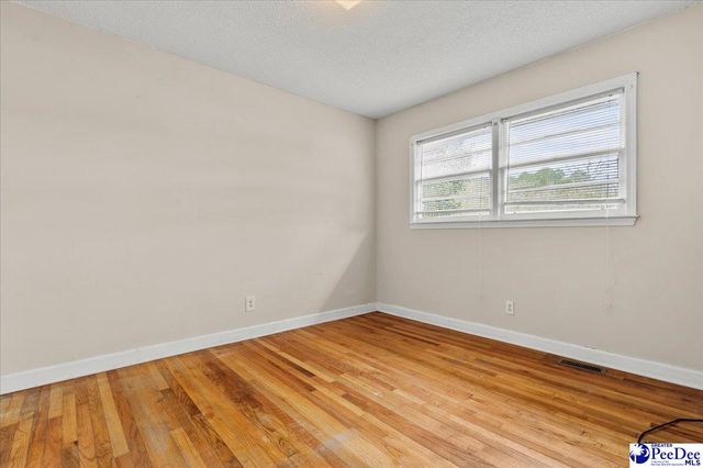 508 N Warren St, Timmonsville, SC 29161