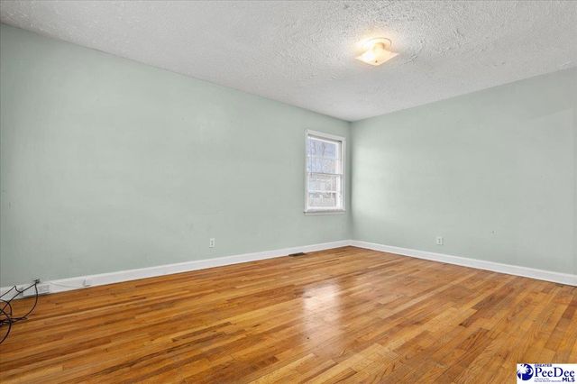 508 N Warren St, Timmonsville, SC 29161