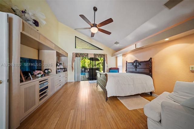 4961 NW 102nd Dr, Coral Springs, FL 33076