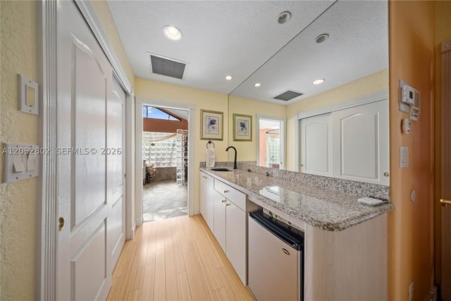 4961 NW 102nd Dr, Coral Springs, FL 33076