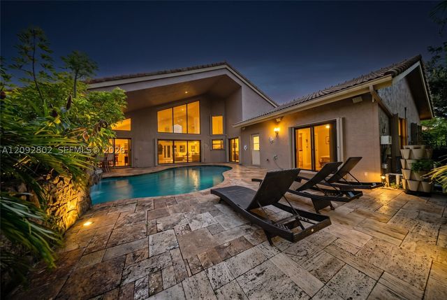 4961 NW 102nd Dr, Coral Springs, FL 33076