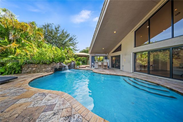 4961 NW 102nd Dr, Coral Springs, FL 33076